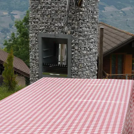 Chalet Cap Des Alpes Avec Sauna Et Jacuzzi Prive En Valais * Grône